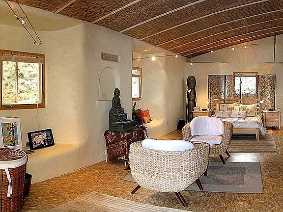 3rd image of 170 Mahogany Canyon Ct