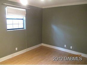 3rd image of 718 S Center St