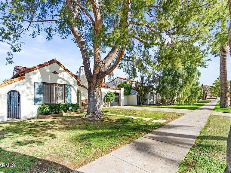 514 W Palm Ln — Photo 35
