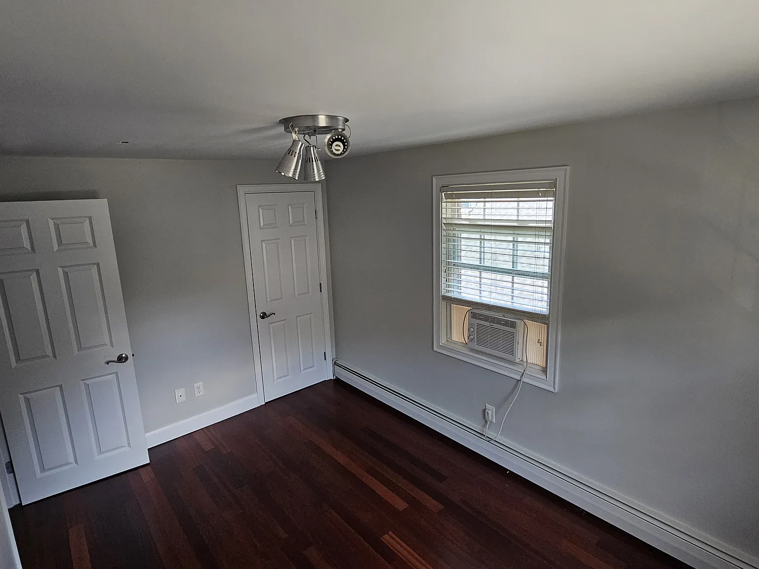 2 bed, 762 sqft, $2,800 — Photo 2