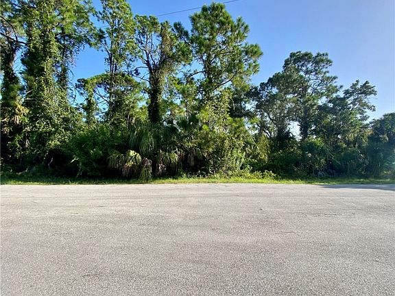 3rd image of 626 Wyngate Ct