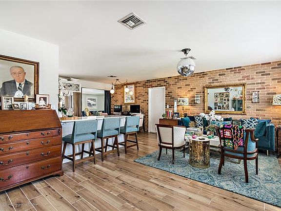 3rd image of 6611 Lake Clarke Dr