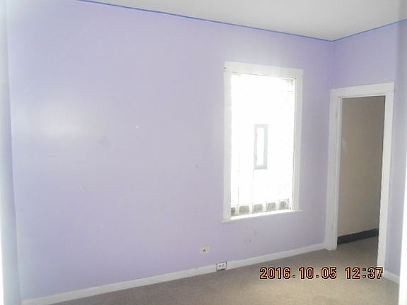 5th image of 10536 S La Salle St