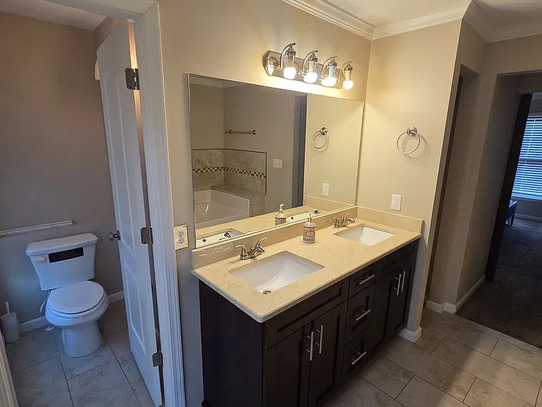 Master restroom