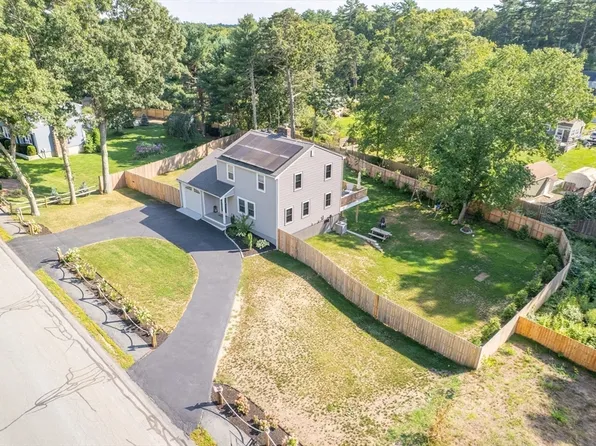 11 Tall Pines Rd, Plymouth, MA 02360