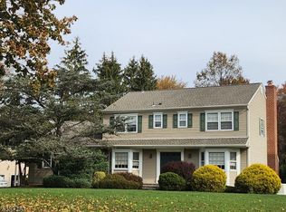 33 Camden Rd, Hillsborough, NJ 08844