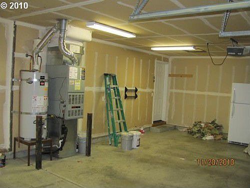 2nd image of 6010 NE 74th Cir