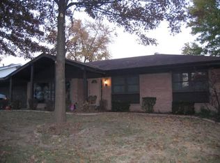 4450 Candleglow Dr, Saint Louis, MO 63129