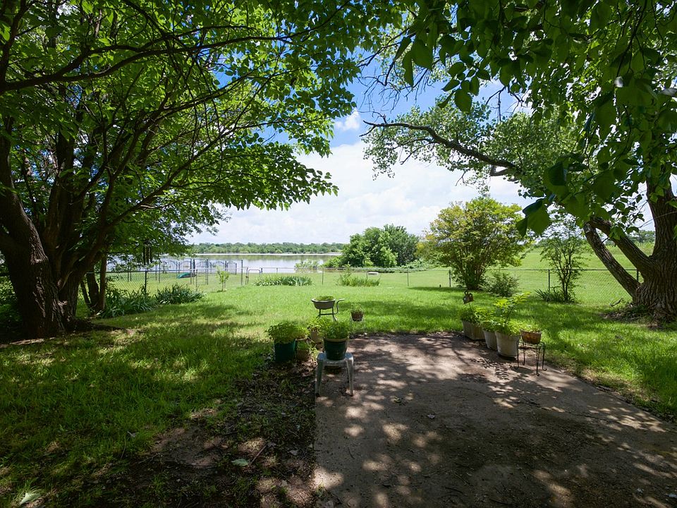 1st image of 139 Lakeside Dr