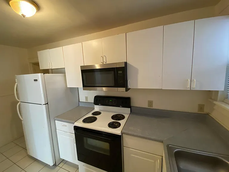 635 N James St #4 — Photo 7