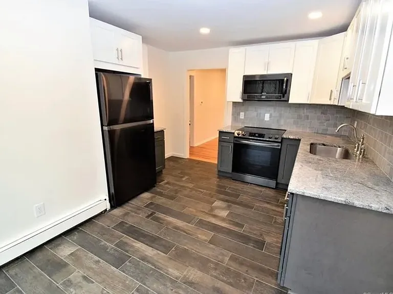 10 Paper Mill Rd #B — Photo 3