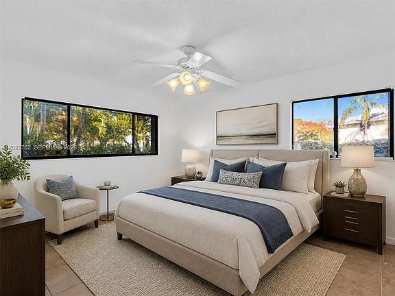 5th image of 831 NE 199th St APT 101-34