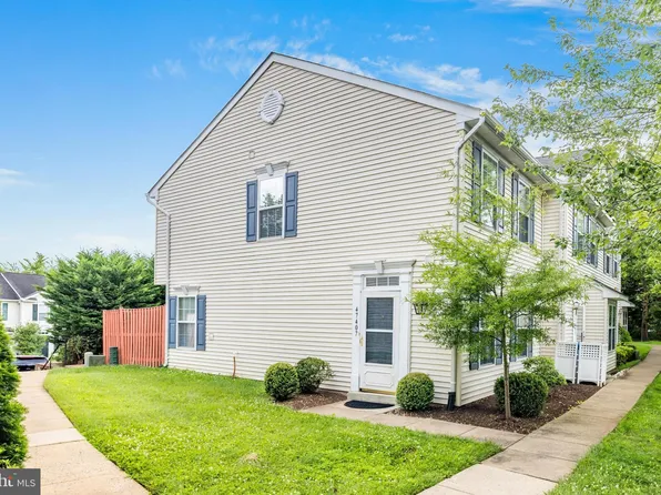 47407 Middle Bluff Pl, Sterling, VA 20165