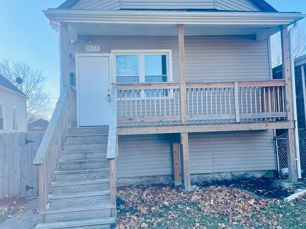 8510 S Marquette Ave, Chicago, IL 60617