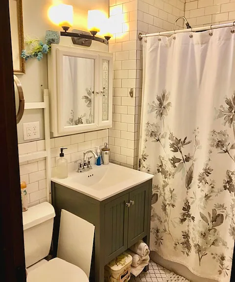 305 Oak St — Photo 16
