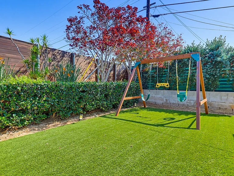 4996 Mount Almagosa Dr — Photo 40