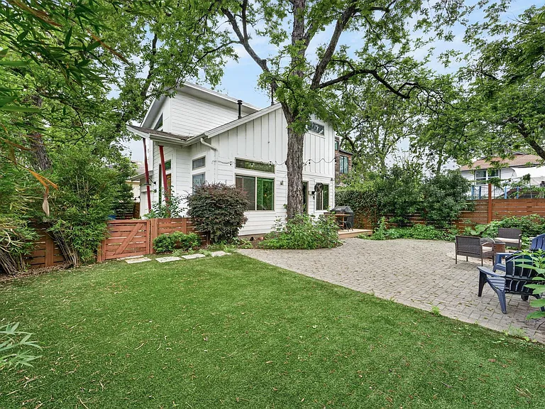 2601 Willow St #B — Photo 29