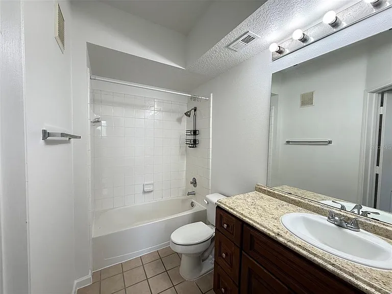14316 Fredricksburg Dr #505 — Photo 11