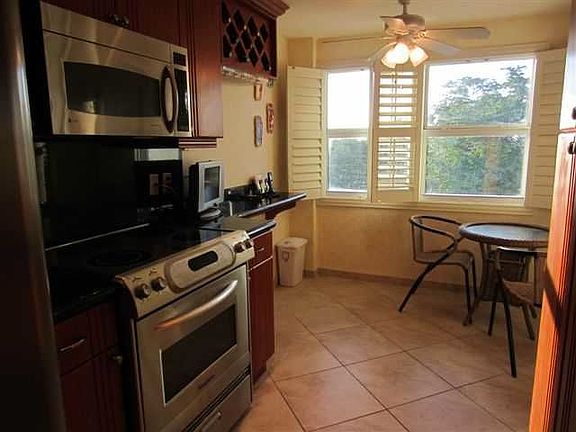 4th image of 3400 Galt Ocean Dr APT 209S