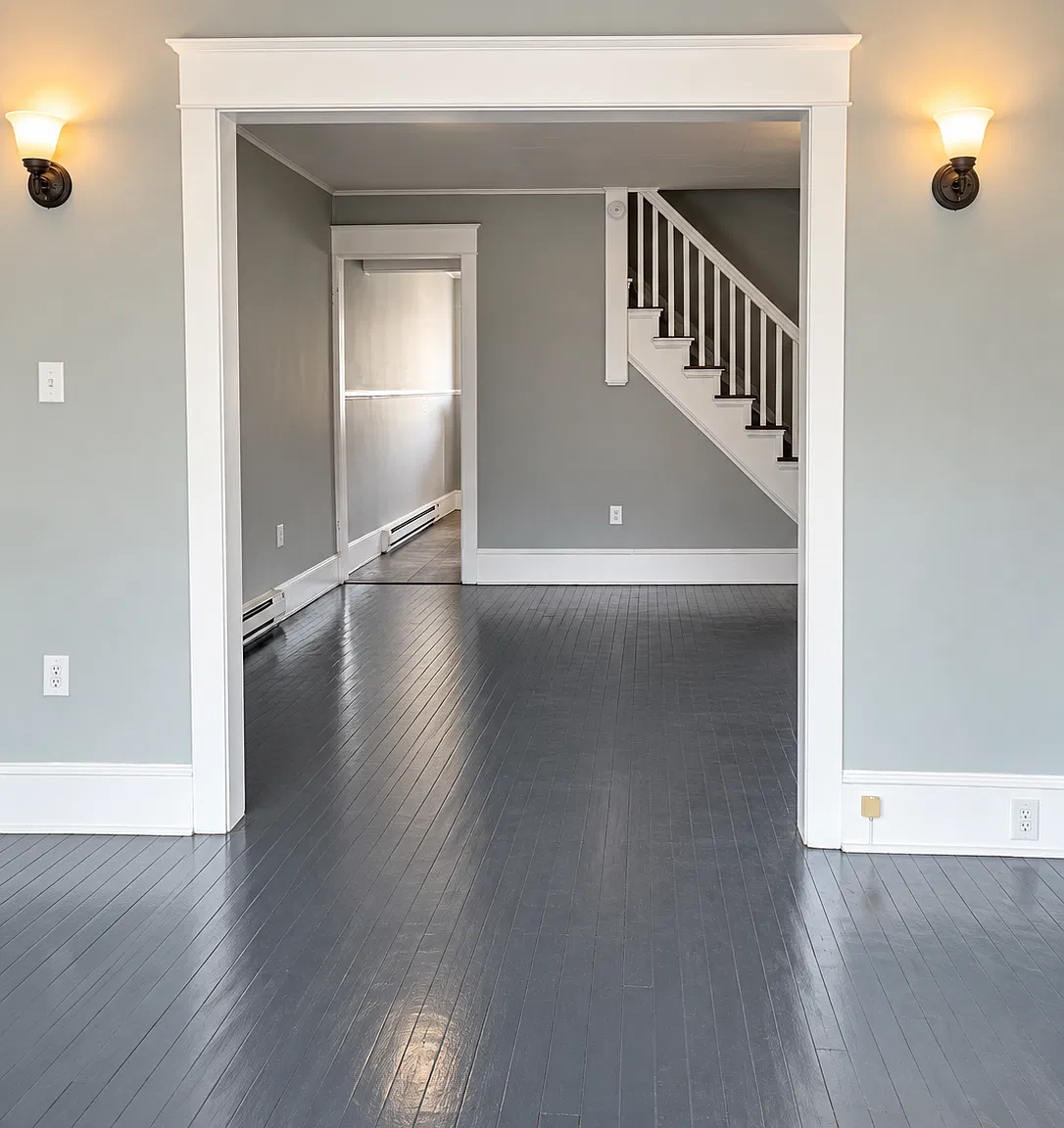4 bed, 1220 sqft, $1,300 — Photo 2