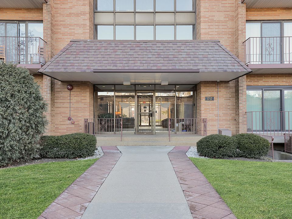 1717 W Crystal Ln Mount Prospect IL Zillow