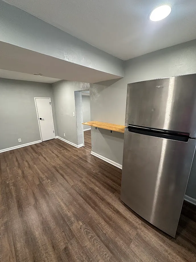 2 bed, $1,350 — Photo 4
