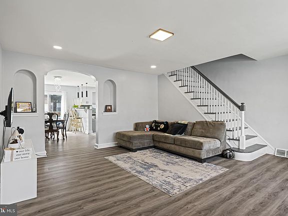 2nd image of 7213 Montague St