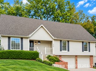 10560 Noland Rd, Overland Park, KS 66215