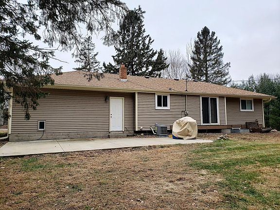 4th image of 9313 Howard Lake Dr NE