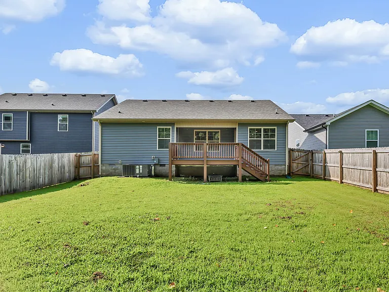 438 Mattingly Dr — Photo 32