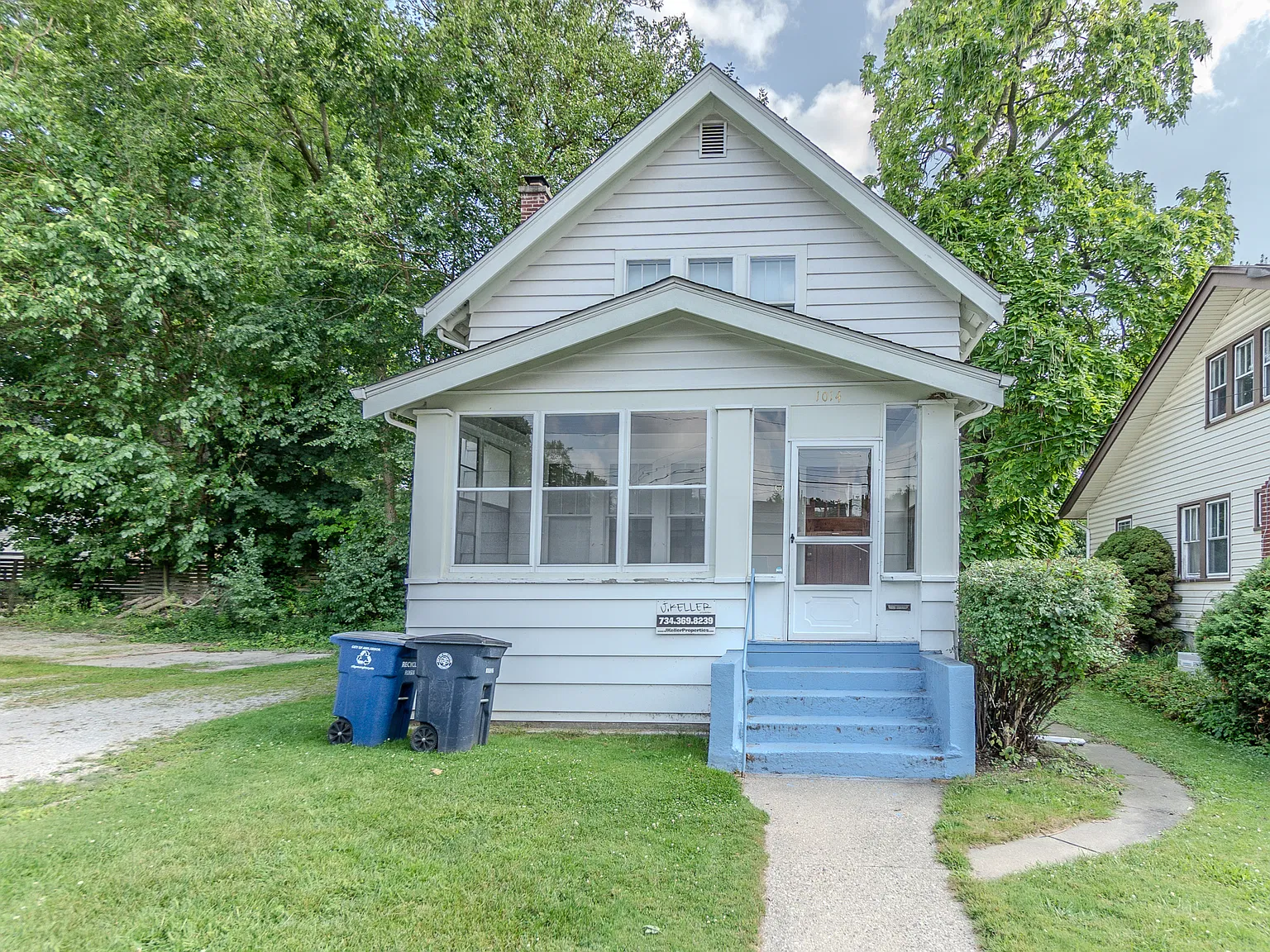 1014 Woodlawn - 1 — Photo 3