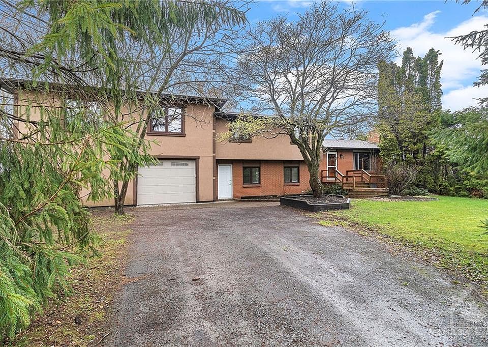 2nd image of 9 Bols St