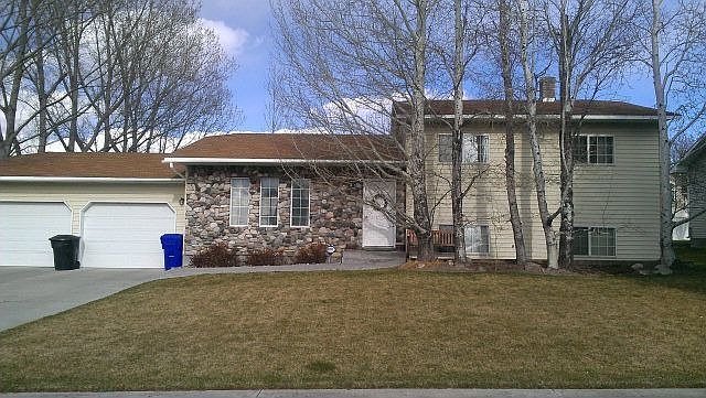 1st image of 975 Westwood Dr