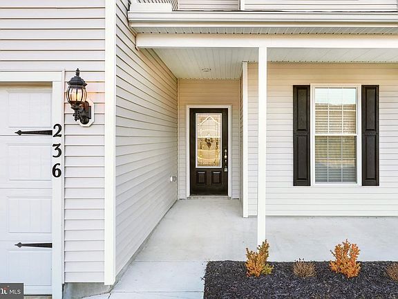3rd image of 236 Piedmont Way