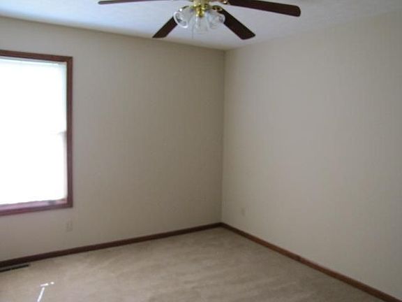 2nd image of 1221 Turner Dr