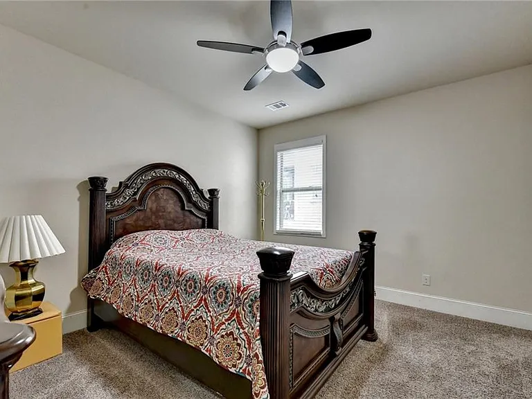 2205 Copperfield Dr — Photo 16