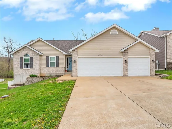 2641 Windmill Forest Dr, Imperial, MO 63052