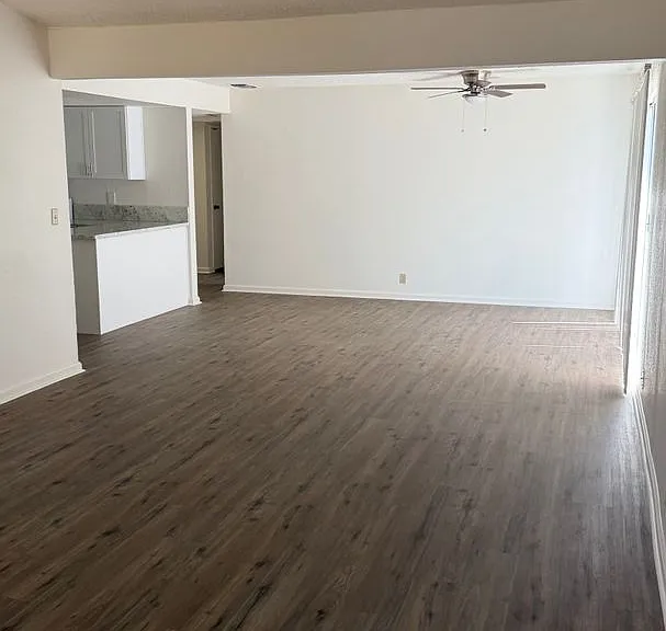 7231-7233 Adobe Casa Court — Photo 9
