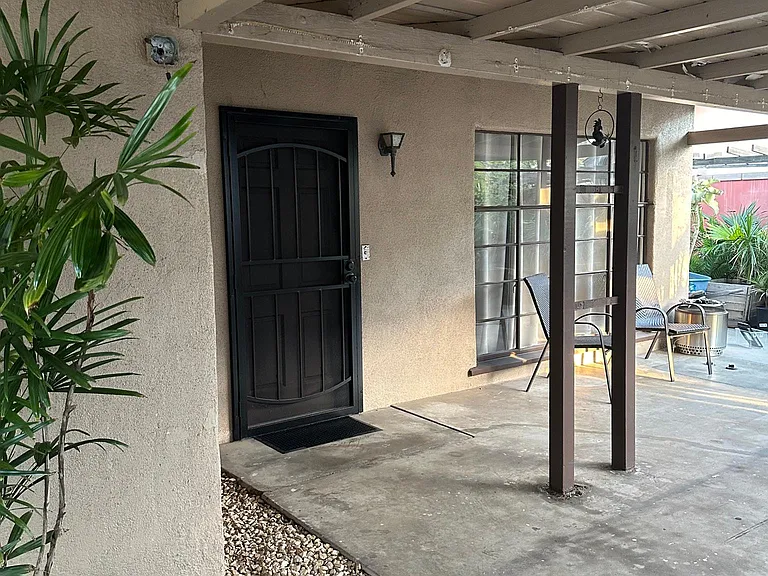 3195 N Arrowhead Ave #A — Photo 3