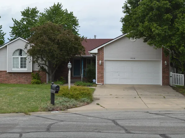 10316 E Osie Cir, Wichita, KS 67207