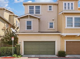 1074 Old Oak Ln, Hayward, CA 94541