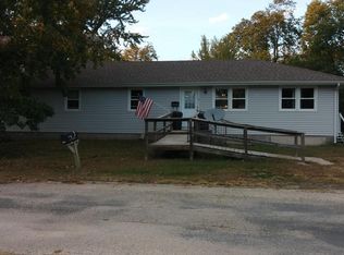 415 W Dey St, Weaubleau, MO 65774