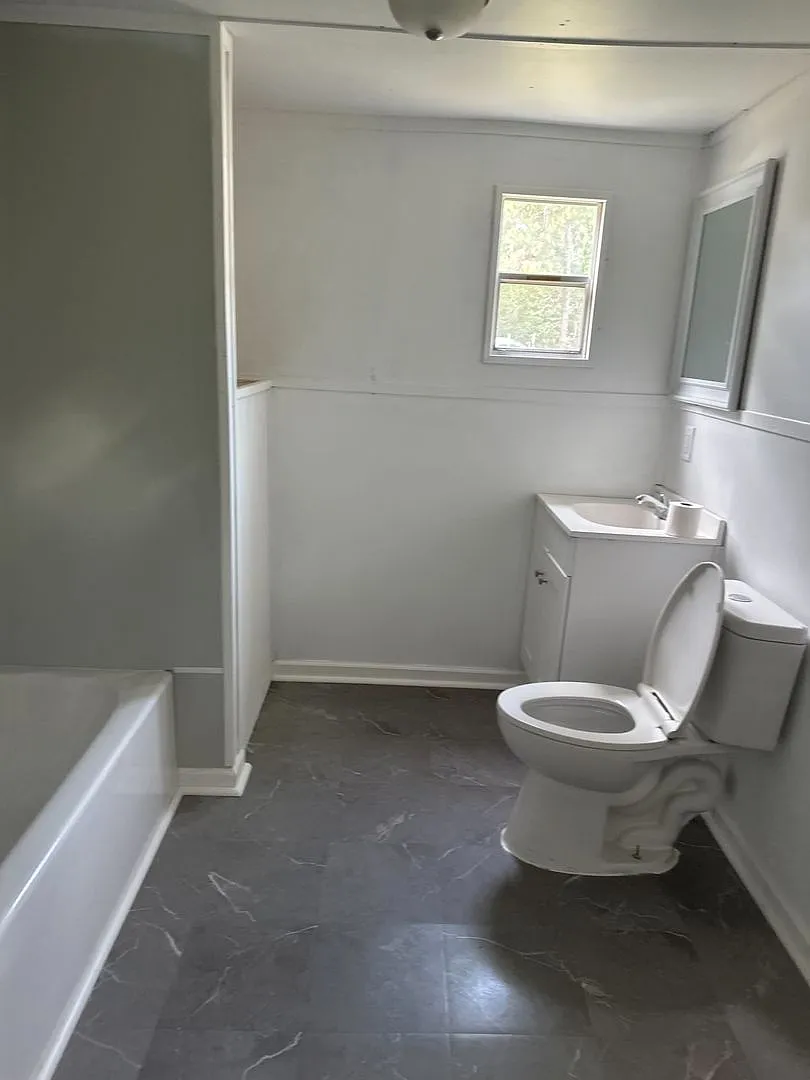 Section 8 Vouchers Apply Now! Rent this 2 Bedroom Home in Graniteville! — Photo 4