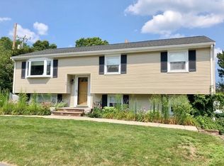54 Longview Ter, Marshfield, MA 02050