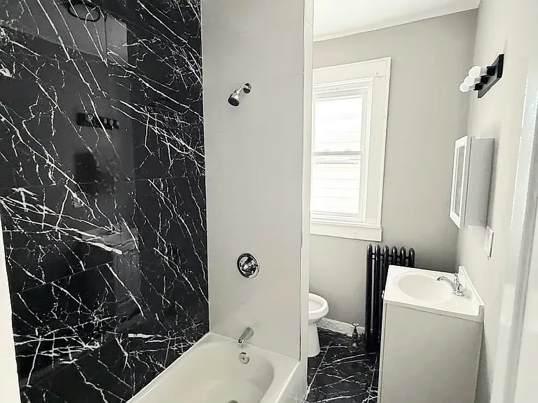 843 S 19th St #1L — Photo 4