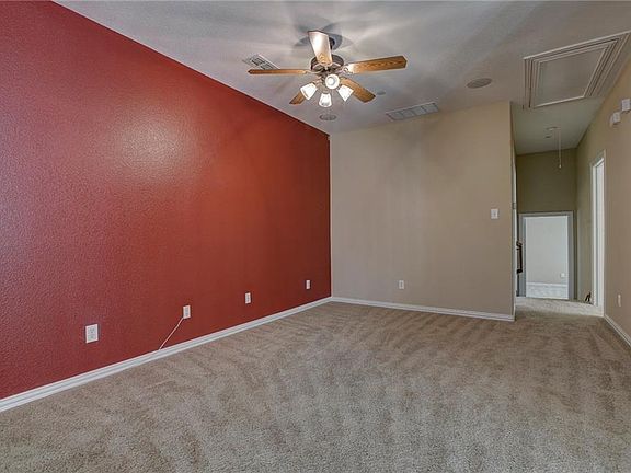 4th image of 1919 Lantana Ln