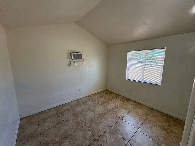 38745 1/2 Campbell Dr — Photo 4