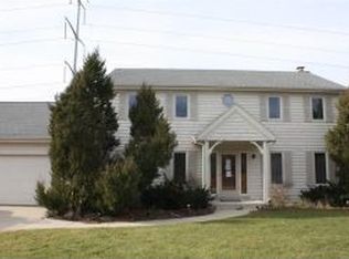 12001 N Ridgeway Ave, Mequon, WI 53097