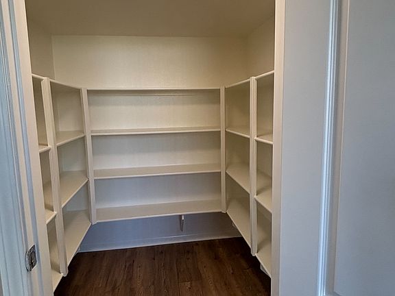 5th image of 42252 42nd St W