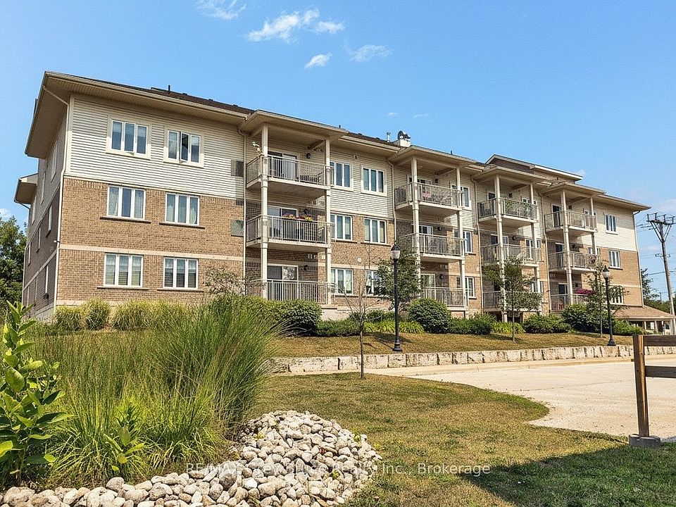 1st image of 1050 1st Ave W #204